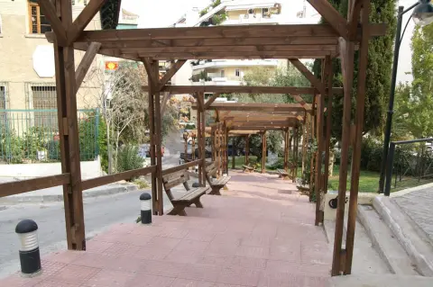 Πλατεία Εθνικής Αντίστασης (πρώην Ταπητουργείου)