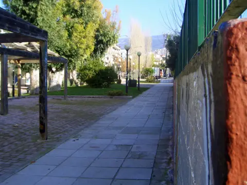 Πεζόδρομος στην οδό Ταταούλων
