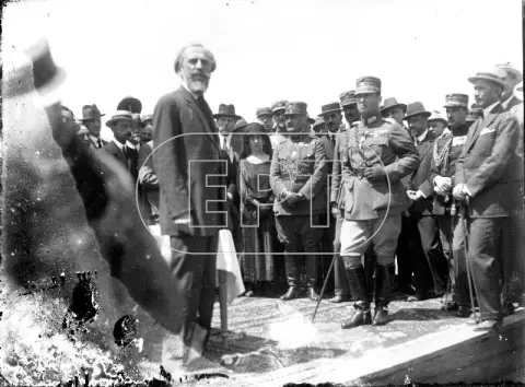Θεμελίωση του προσφυγικού συνοικισμού στο Βύρωνα