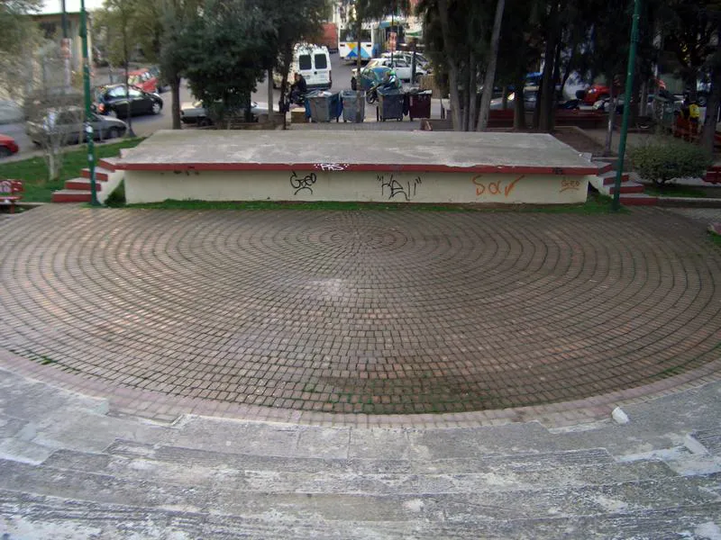 Πλατεία Εθνικής Αντίστασης (πρώην Ταπητουργείου)